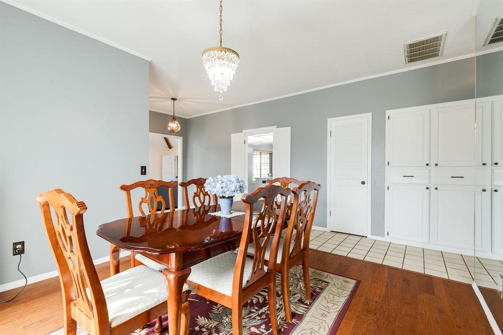 8105 Harvest Hills South Boulevard