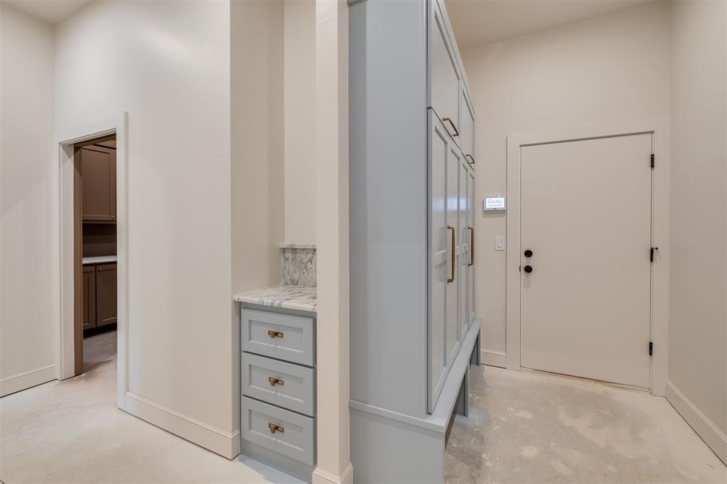 7940 Stagecoach Circle