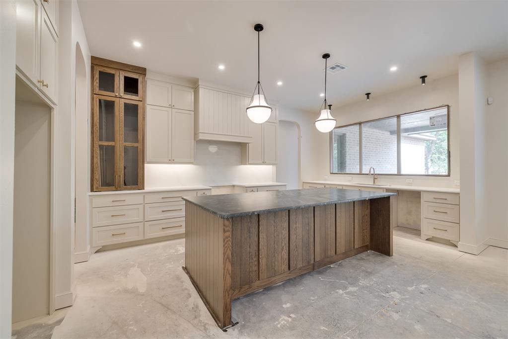 7940 Stagecoach Circle