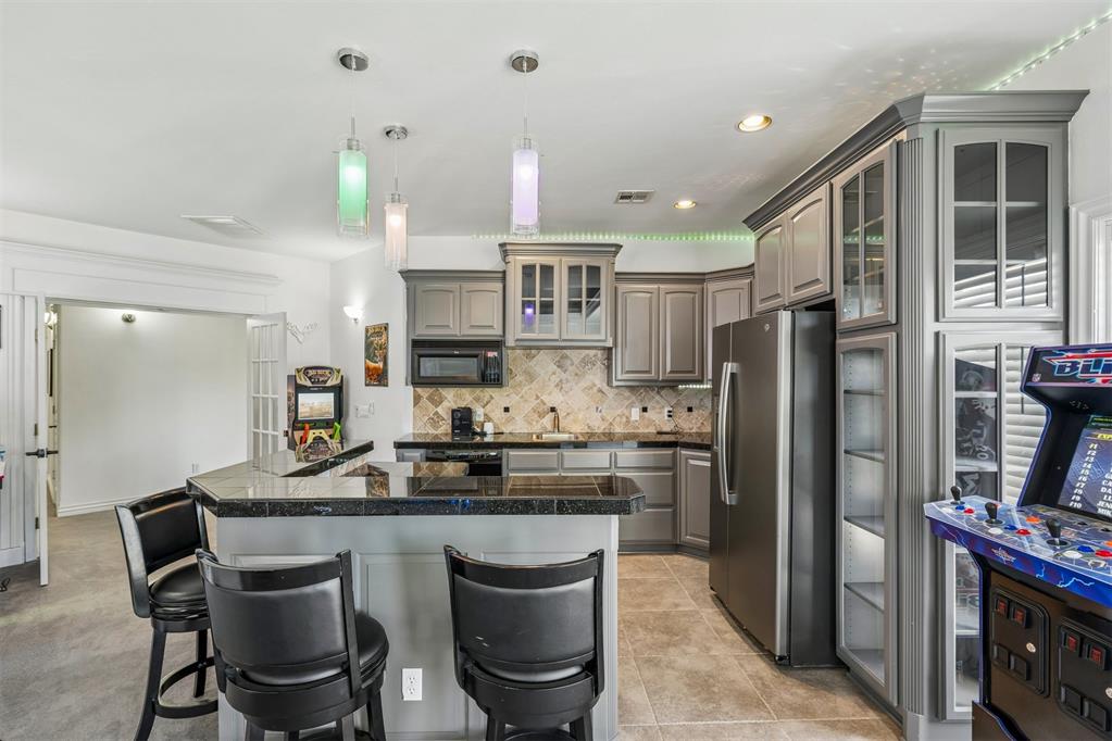 16801 Kinross Circle