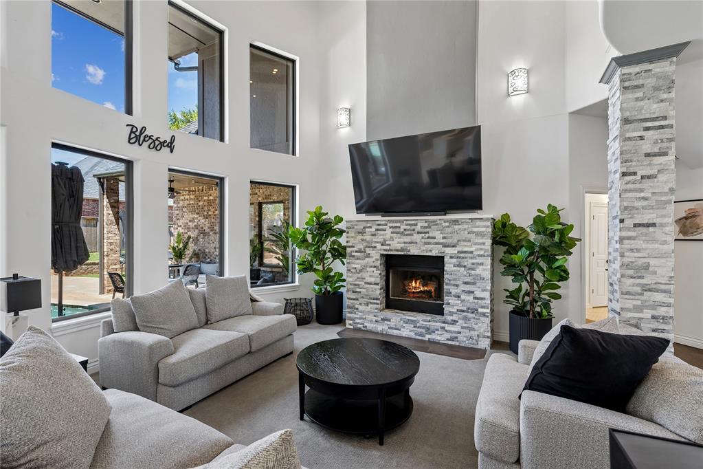 16801 Kinross Circle