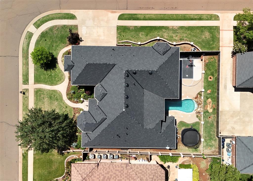 16801 Kinross Circle