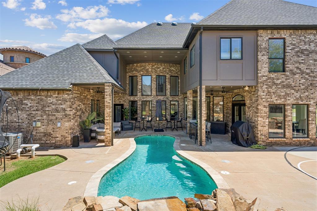 16801 Kinross Circle