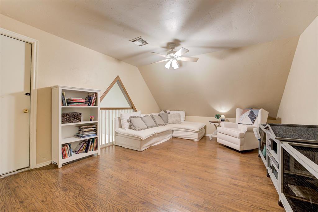 1120 Torre Pines Court