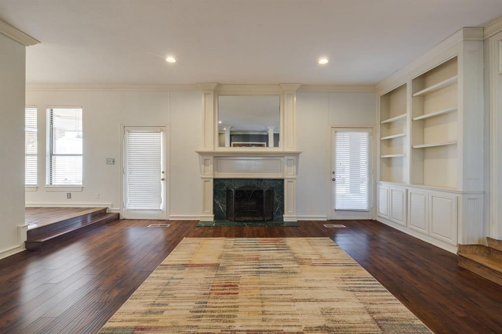 1200 Oak Tree Drive
