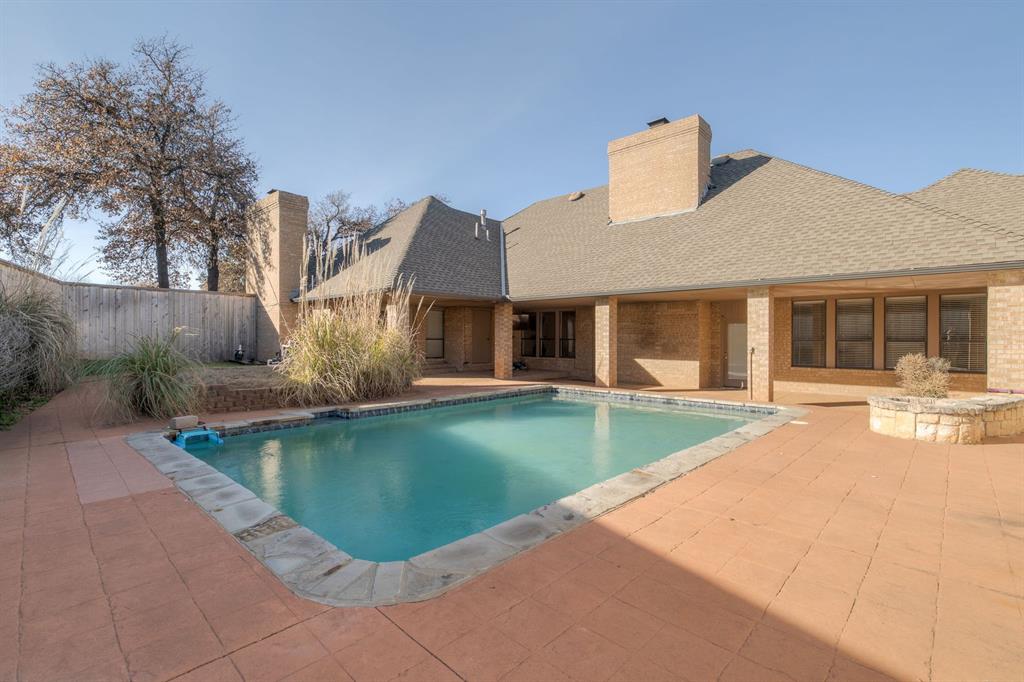 1200 Oak Tree Drive