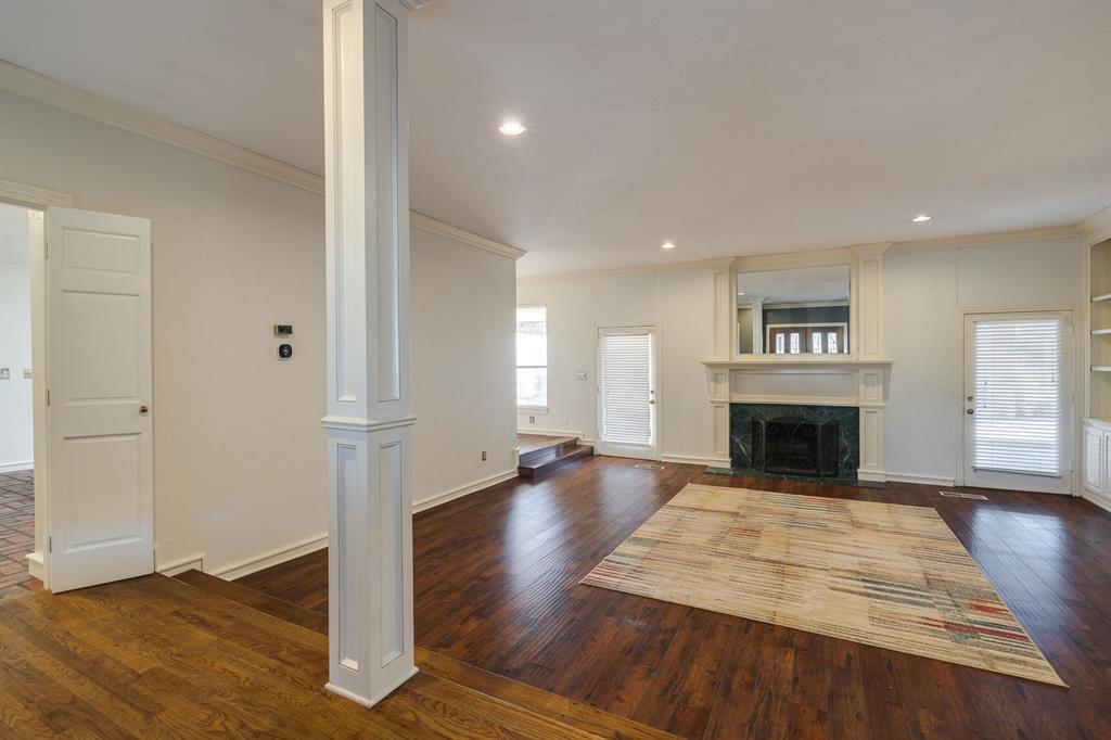 1200 Oak Tree Drive
