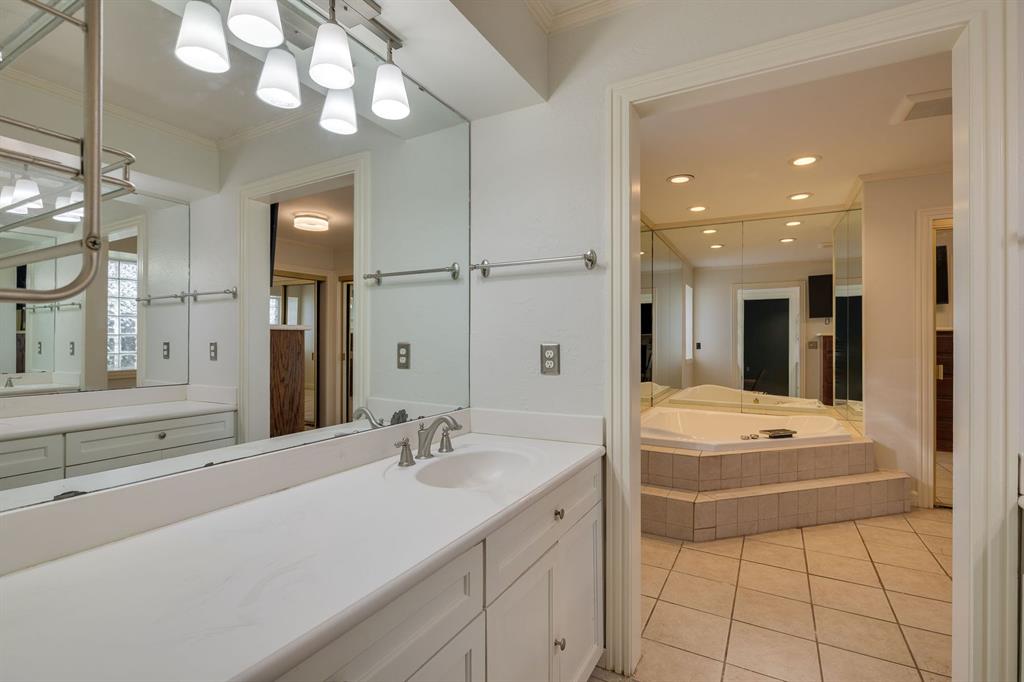 1200 Oak Tree Drive