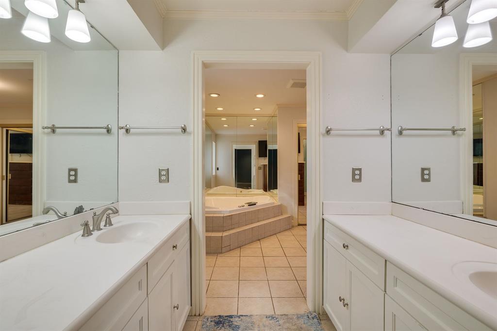 1200 Oak Tree Drive