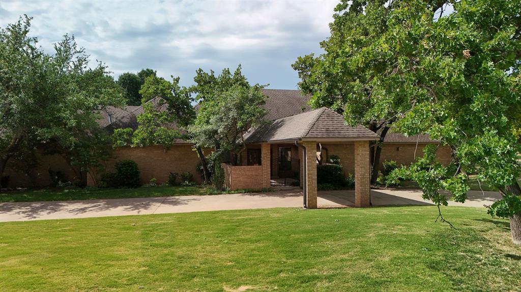 1200 Oak Tree Drive