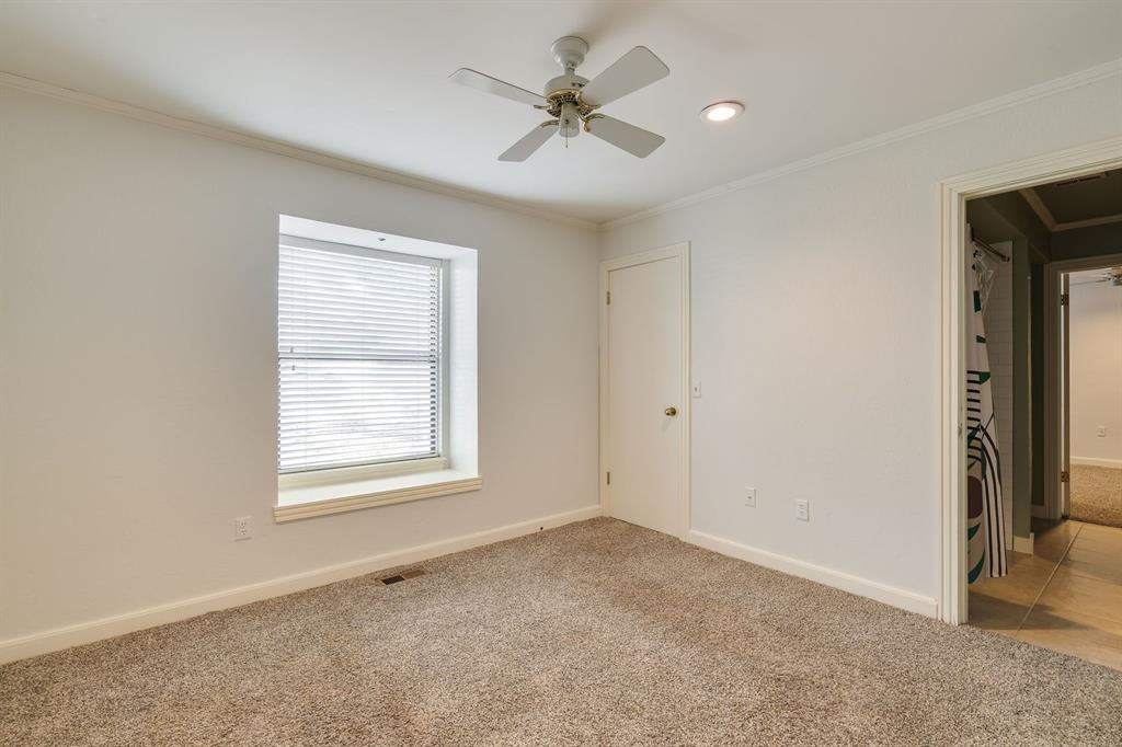 1200 Oak Tree Drive