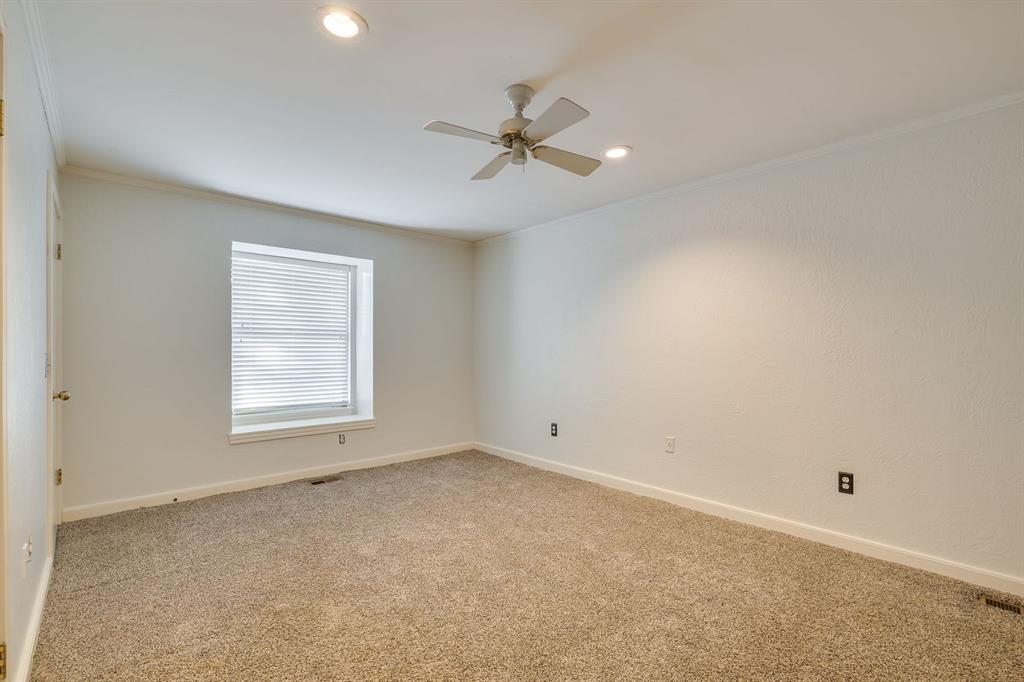 1200 Oak Tree Drive