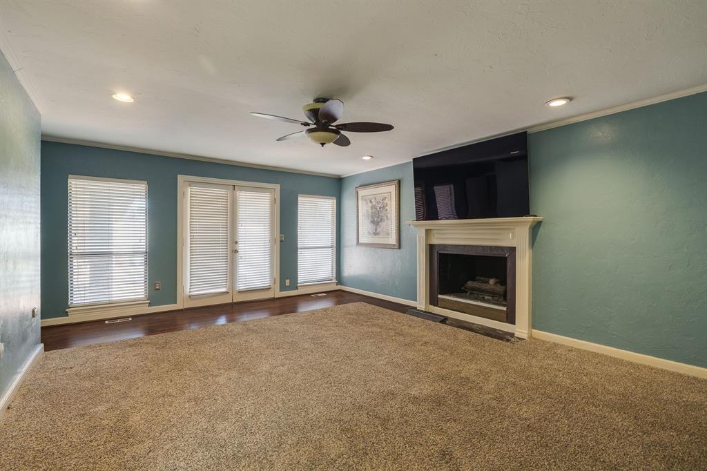 1200 Oak Tree Drive