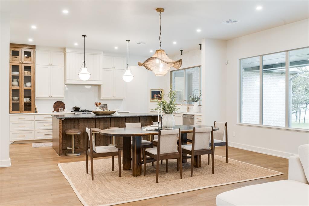 7940 Stagecoach Circle