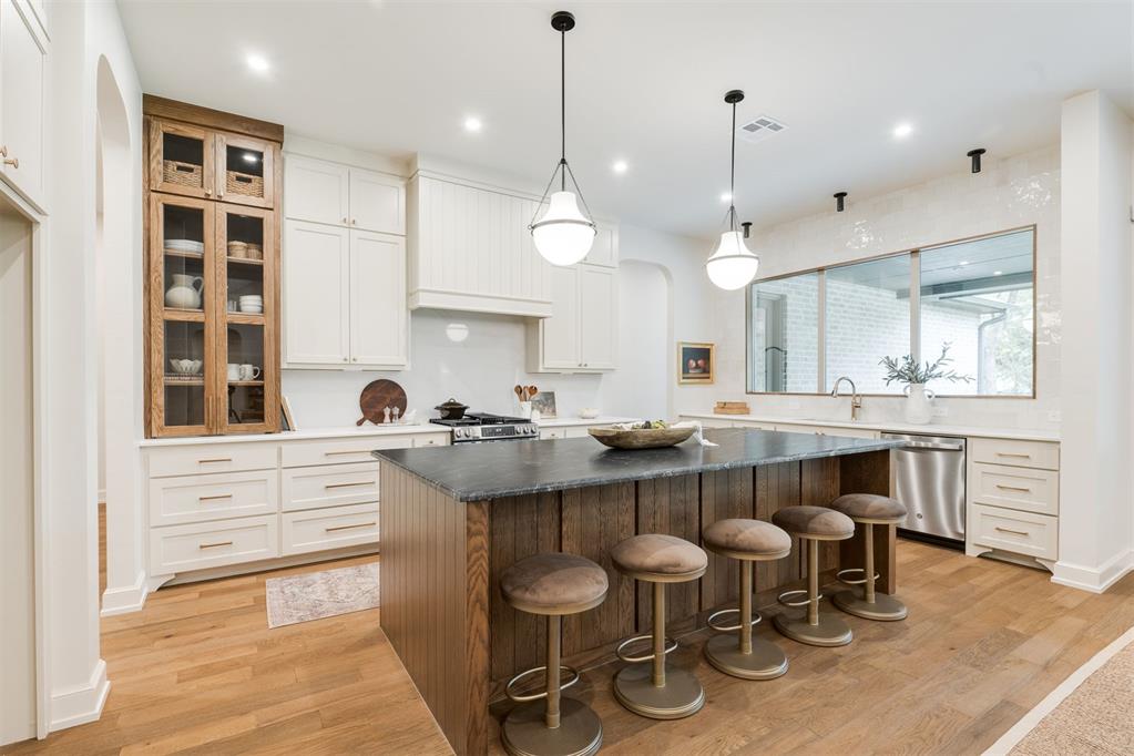 7940 Stagecoach Circle