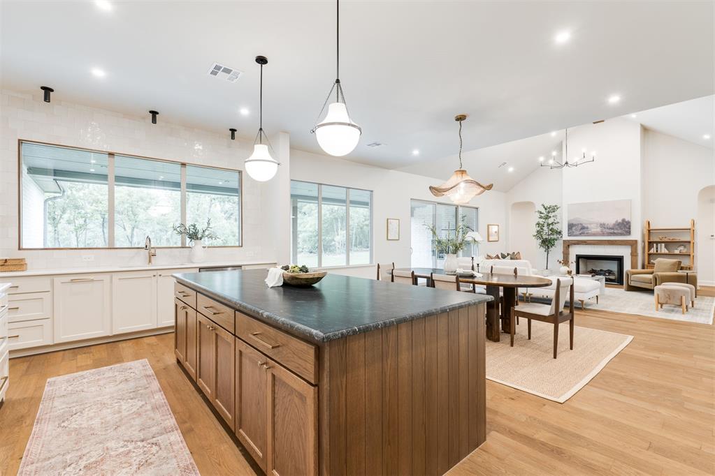 7940 Stagecoach Circle