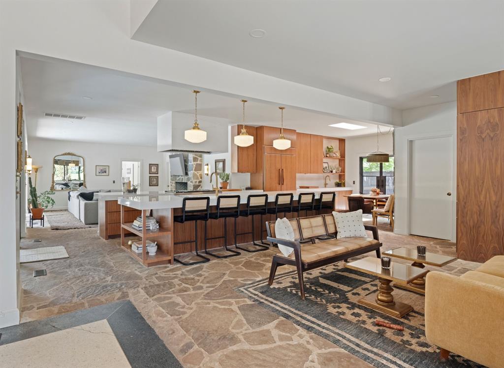 12801 Twisted Oak Road