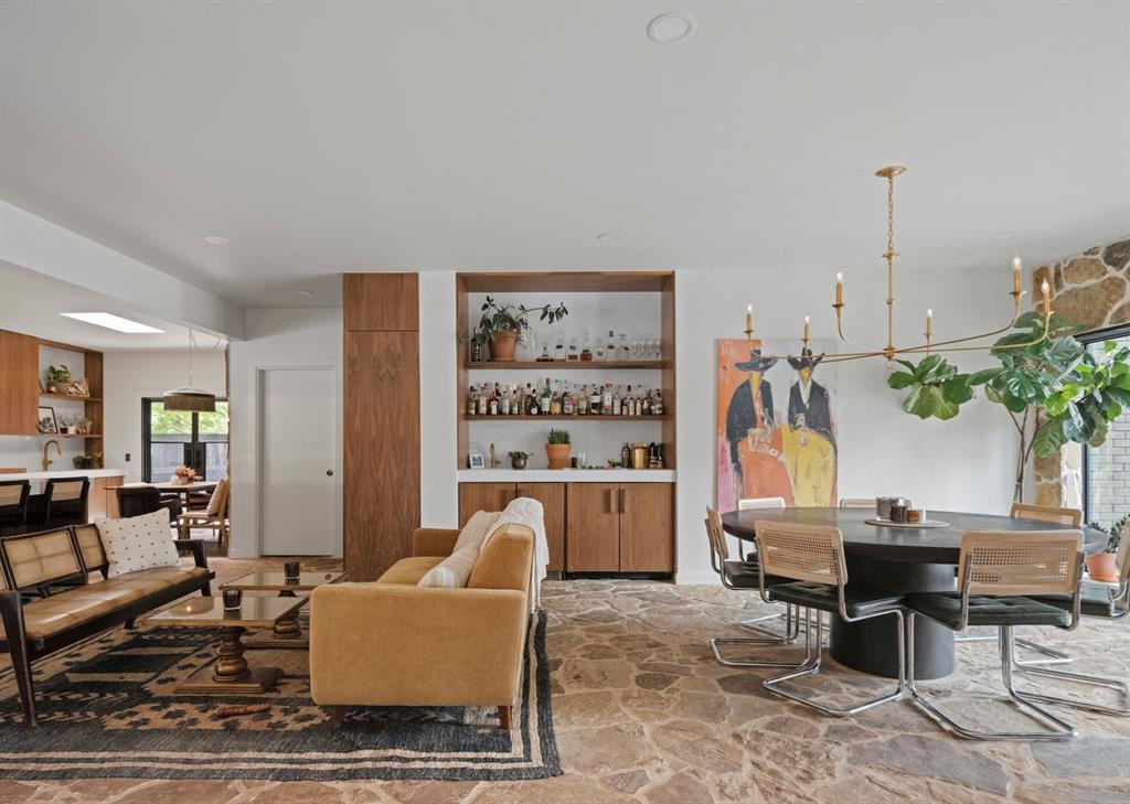 12801 Twisted Oak Road