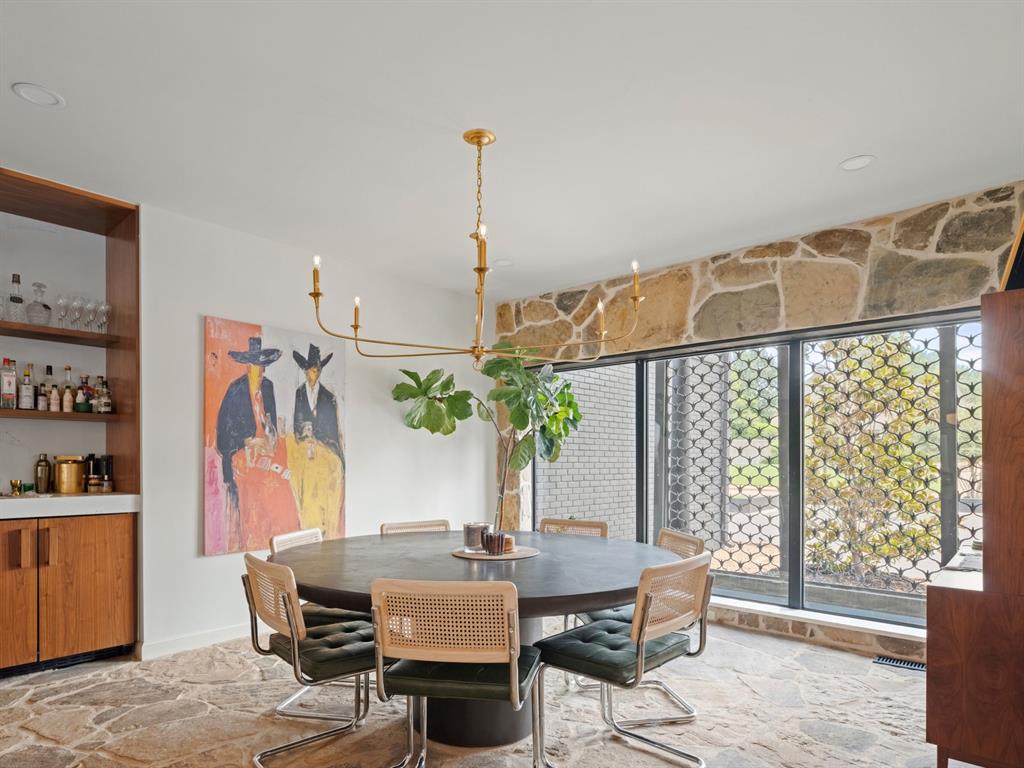 12801 Twisted Oak Road
