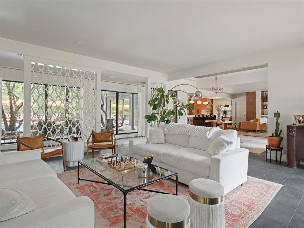 12801 Twisted Oak Road