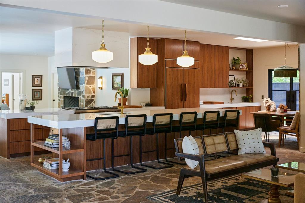 12801 Twisted Oak Road