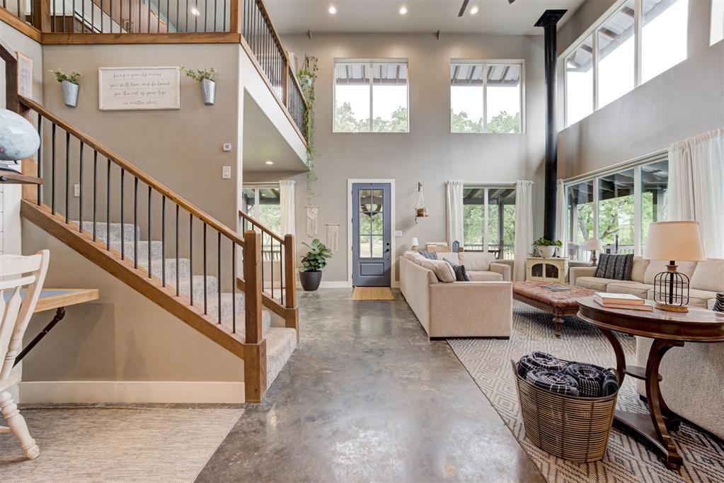 21802 Henney Hollow Road