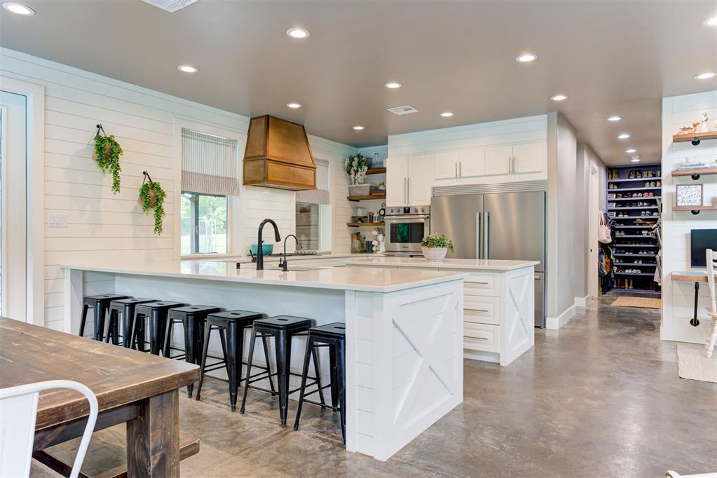 21802 Henney Hollow Road