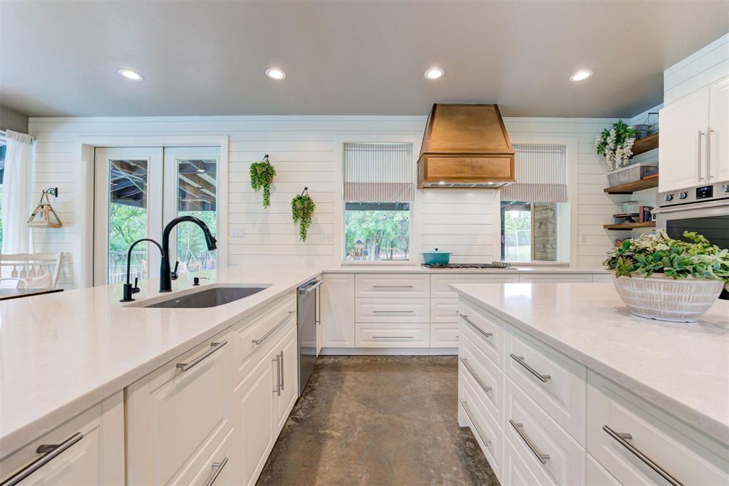 21802 Henney Hollow Road