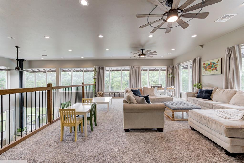 21802 Henney Hollow Road