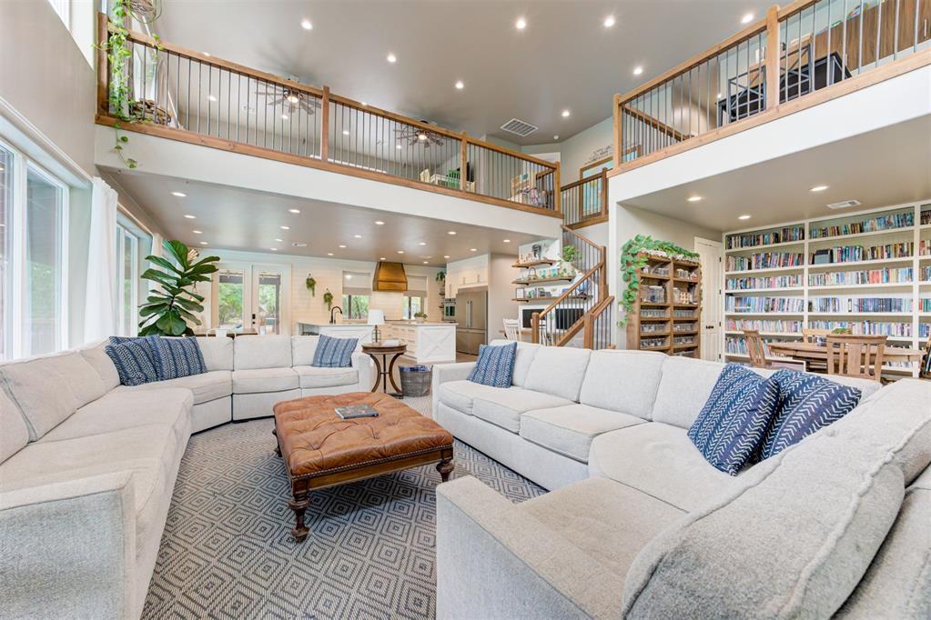 21802 Henney Hollow Road