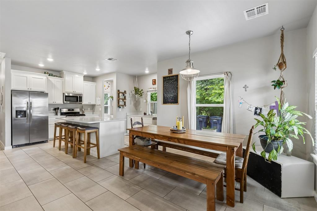 720 NE 30th Street