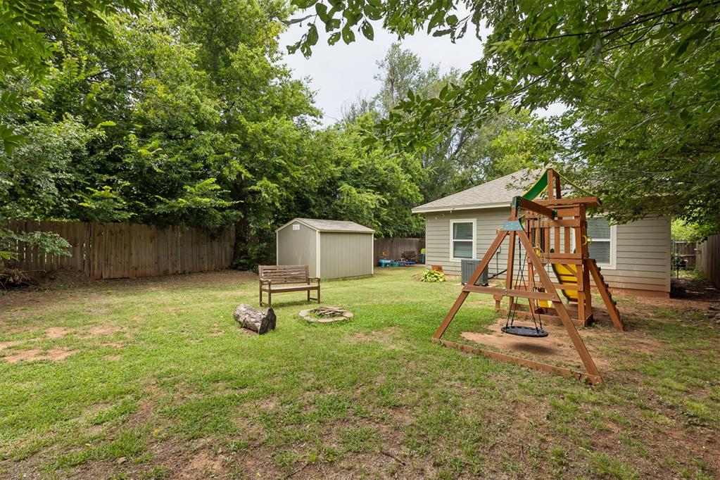 720 NE 30th Street