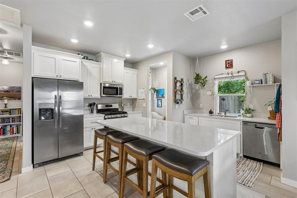 720 NE 30th Street