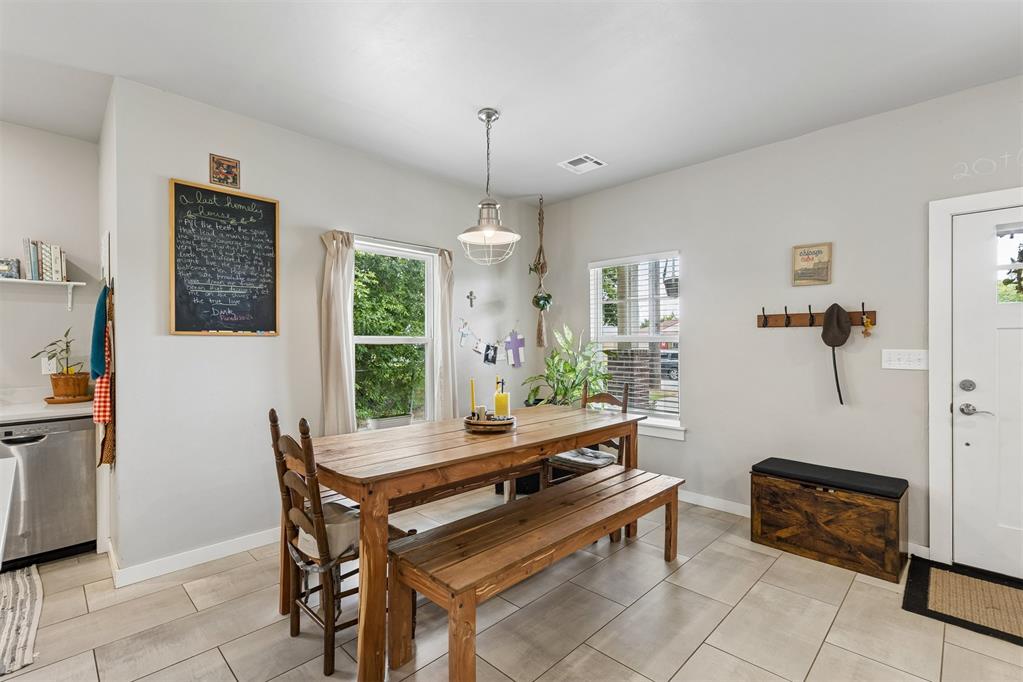 720 NE 30th Street