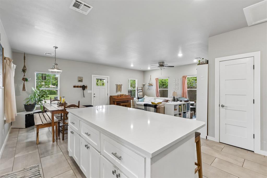 720 NE 30th Street