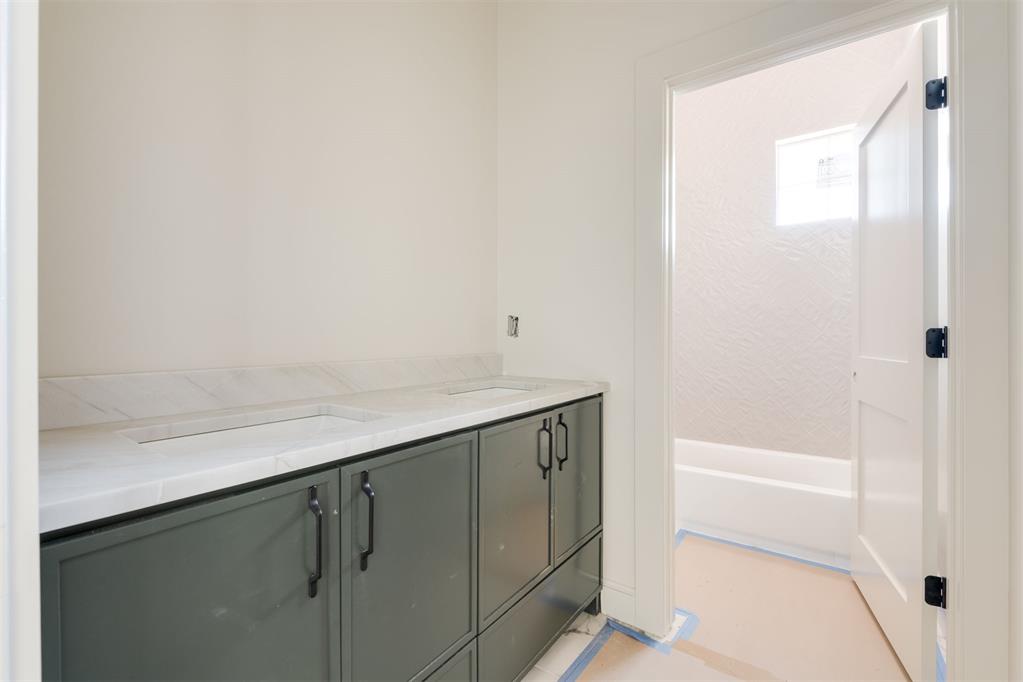12775 Hidden Trail