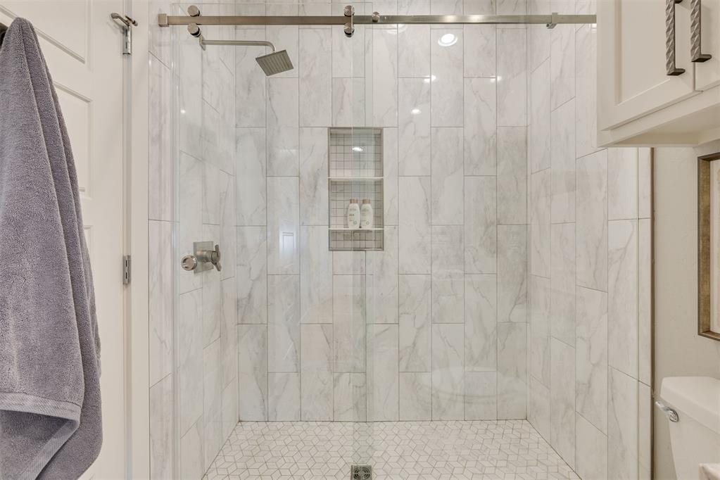 923 NW 43rd