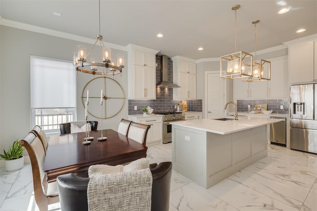 923 NW 43rd