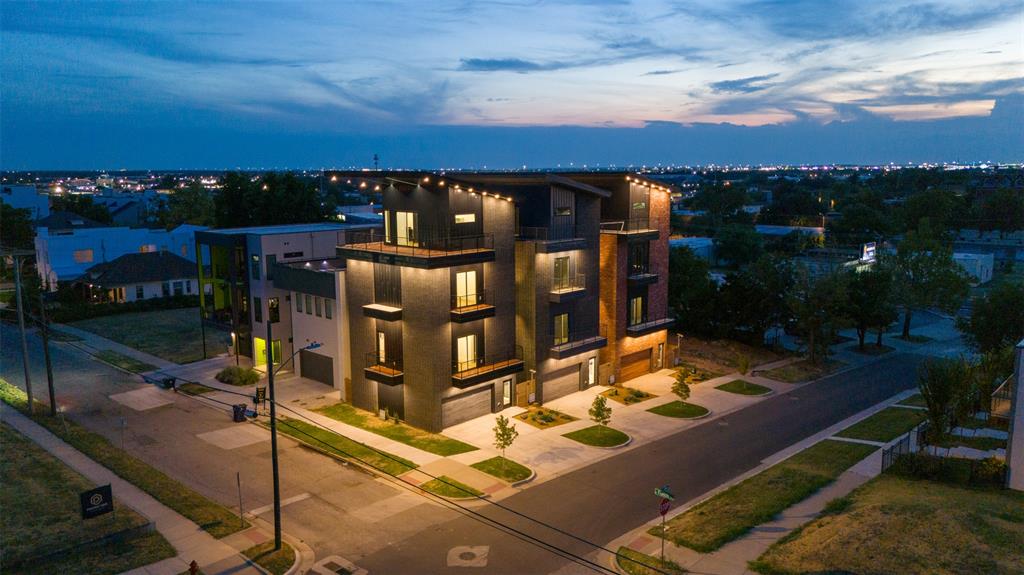 900 NW 9th Street
