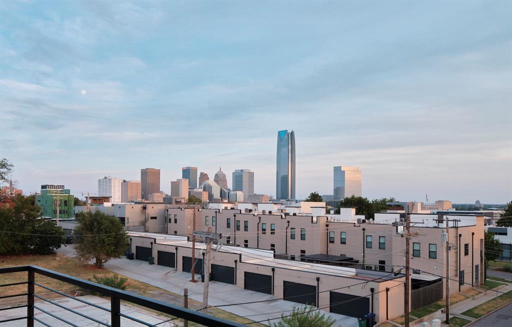 900 NW 9th Street