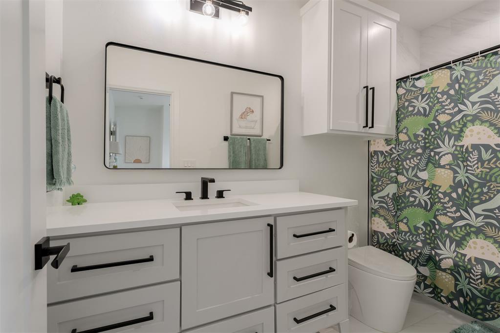 1127 NW 56th Street Unit: B