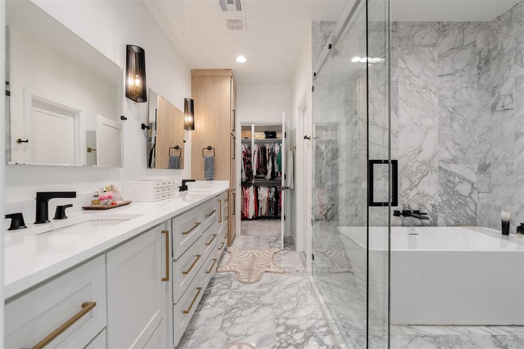 1127 NW 56th Street Unit: B