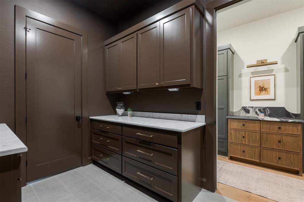 12801 Hidden Trail