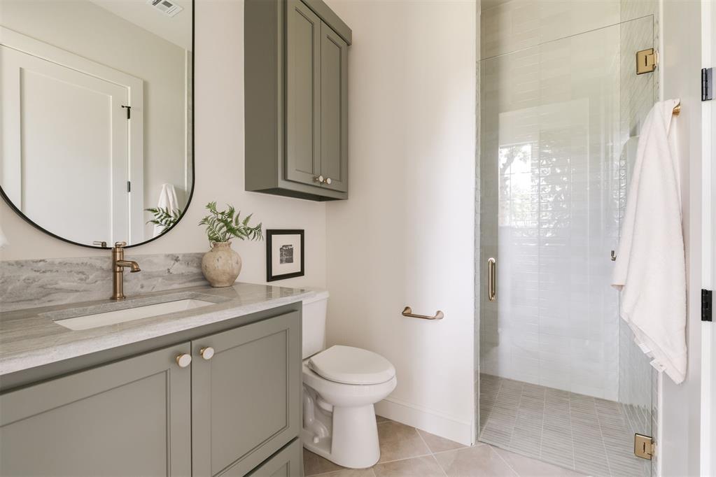 12801 Hidden Trail