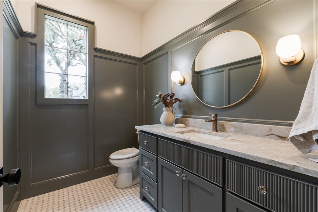 12801 Hidden Trail