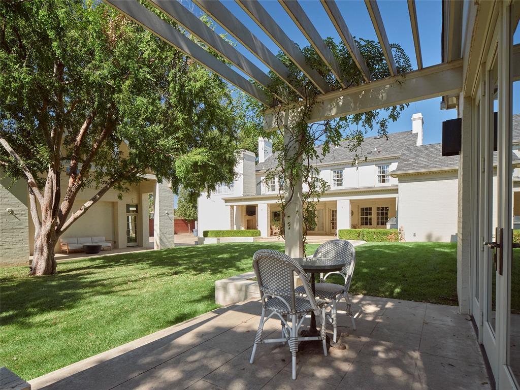 6803 Avondale Drive