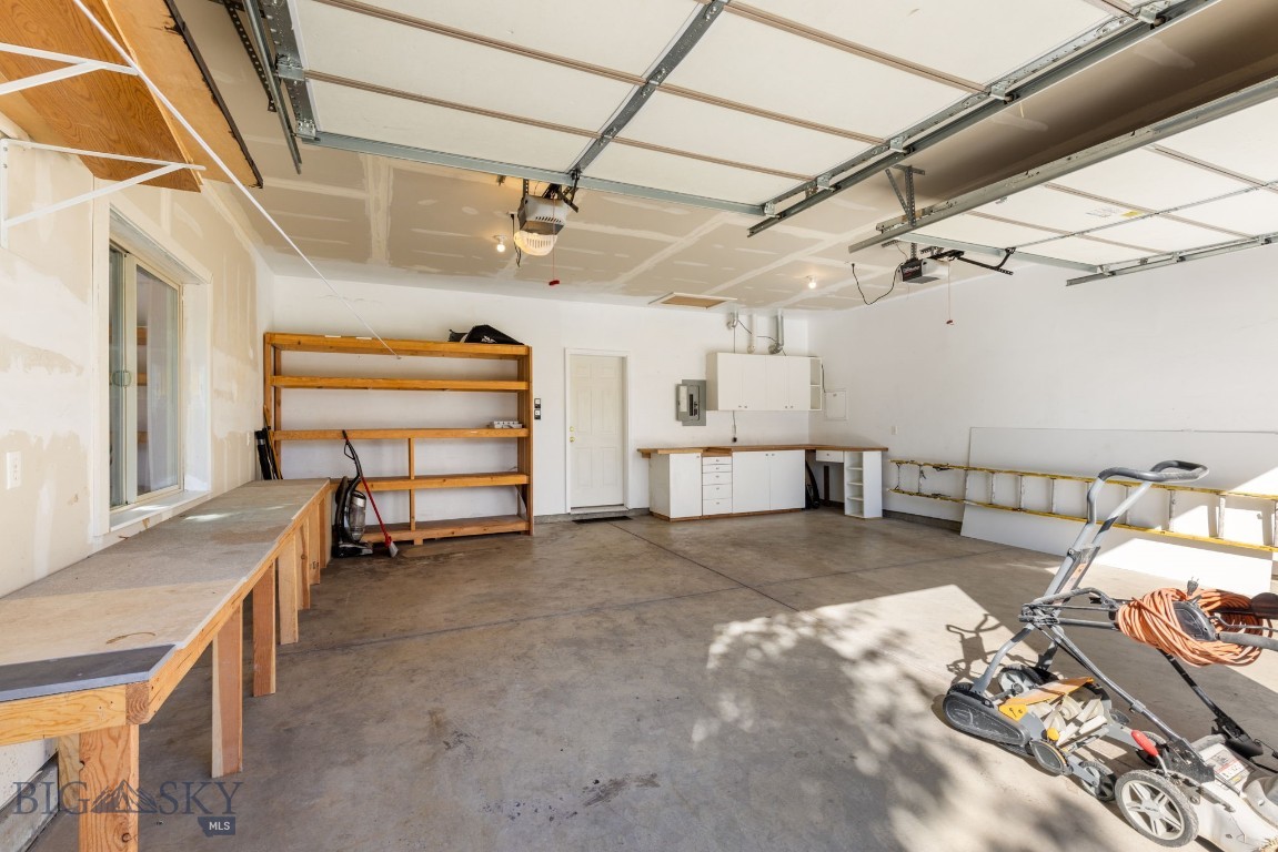 914 N 15th Avenue