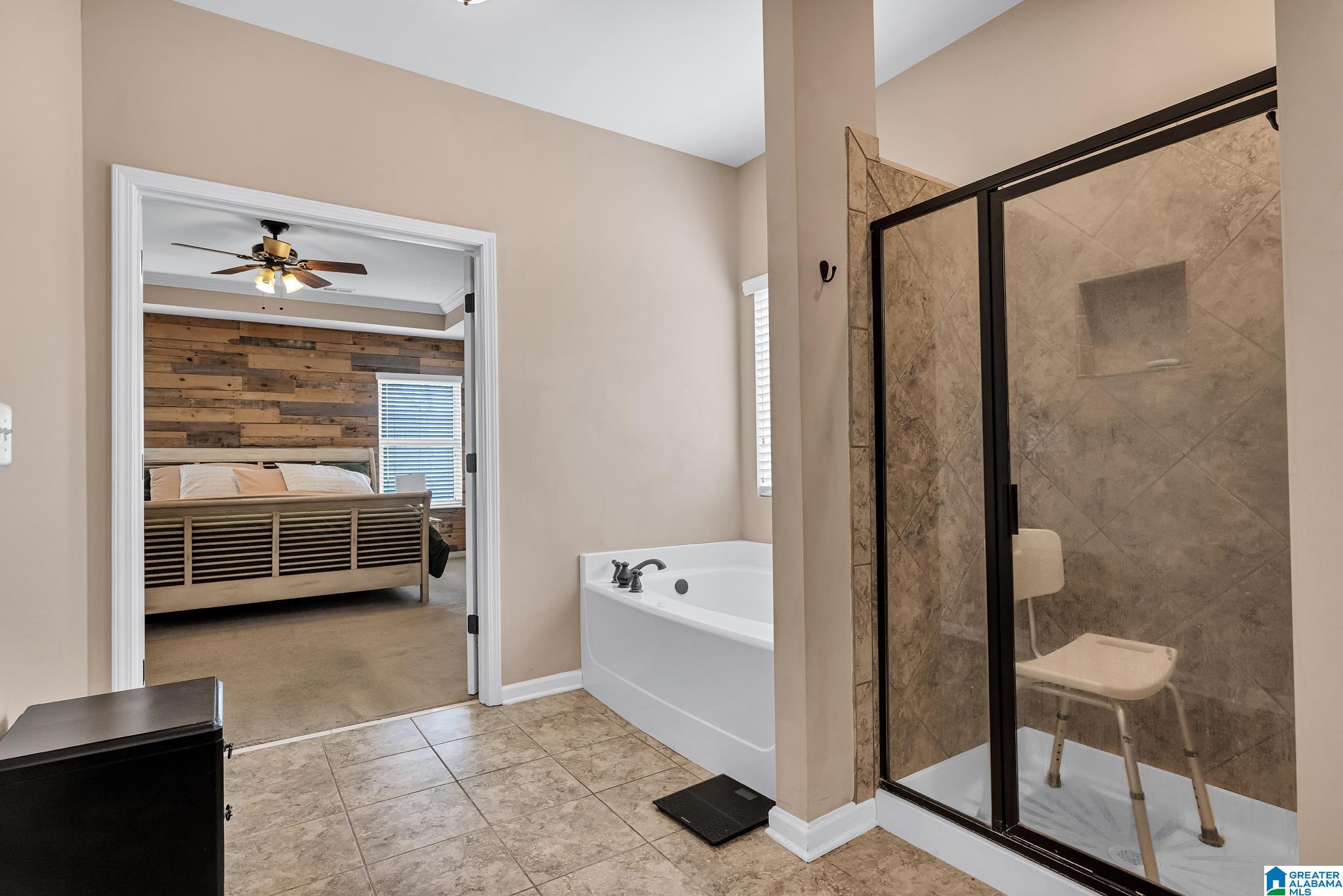 4615 BROOKSHIRE LOOP