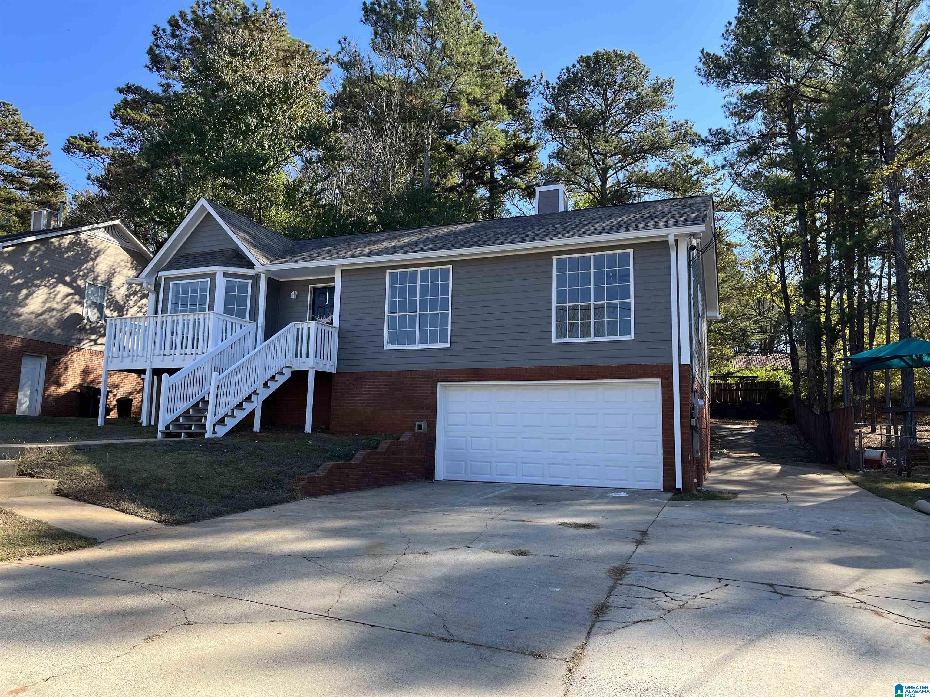 1829 PEBBLE LAKE DRIVE