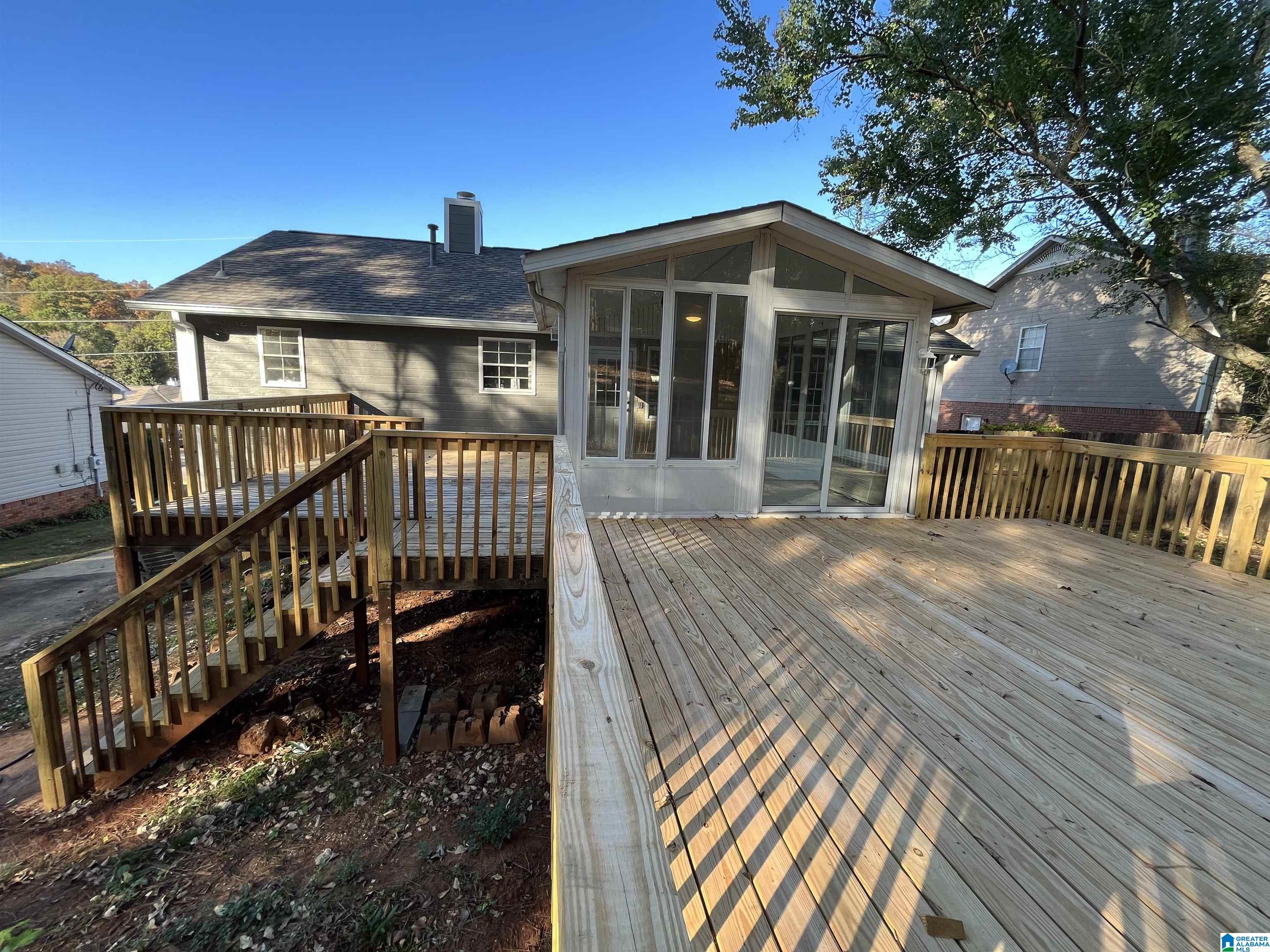 1829 PEBBLE LAKE DRIVE